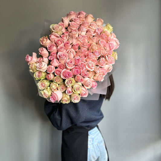 101 baby pink roses, luxury bouquet, luxury roses, gift idea for her