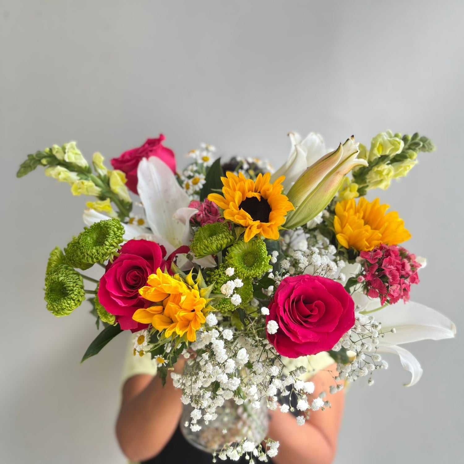 SUNFLOWER BOUQUET IN A VASE 