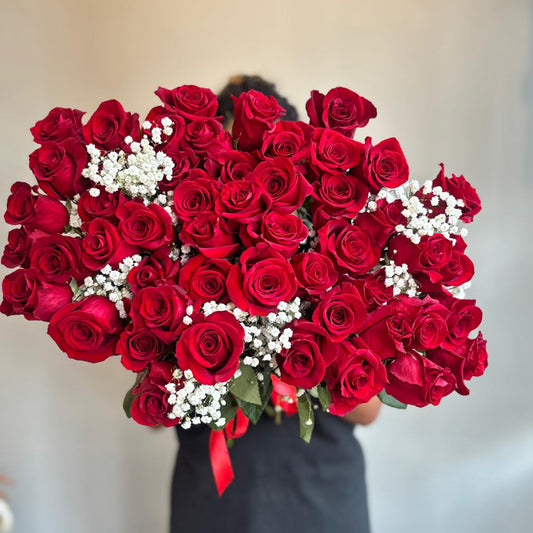Minimalist 50 Long-Stemmed Red Roses Bouquet