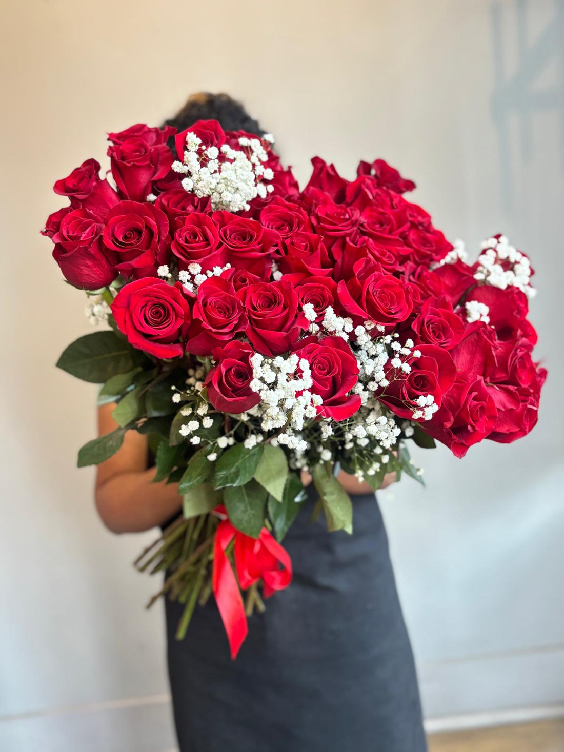 Minimalist 50 Long-Stemmed Red Roses Bouquet