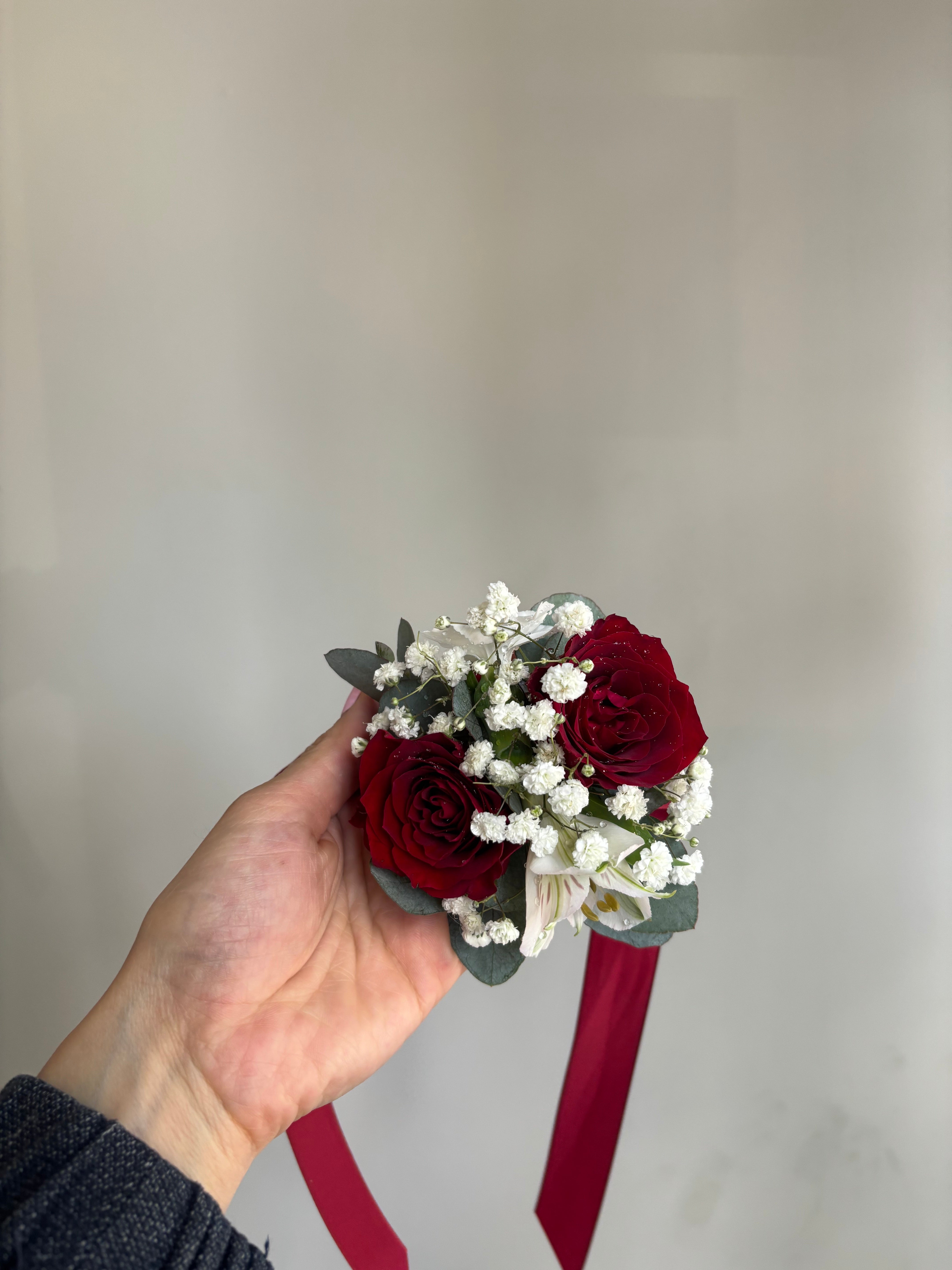 Bloody Red Hand Coursage