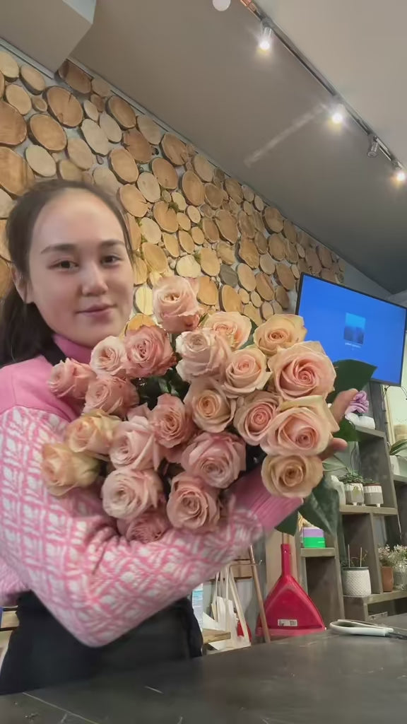 Minimalist Baby Pink Roses Bouquet