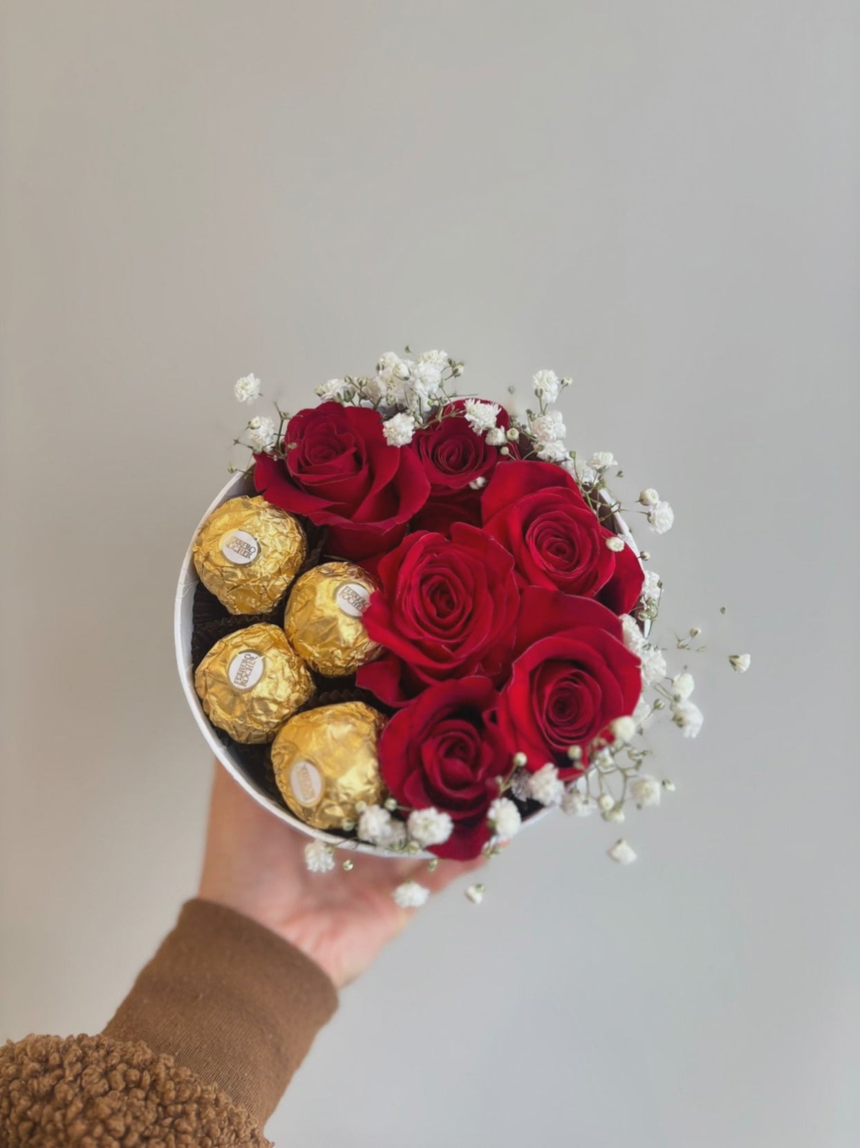 Lovely Red Roses Box with Chocolate