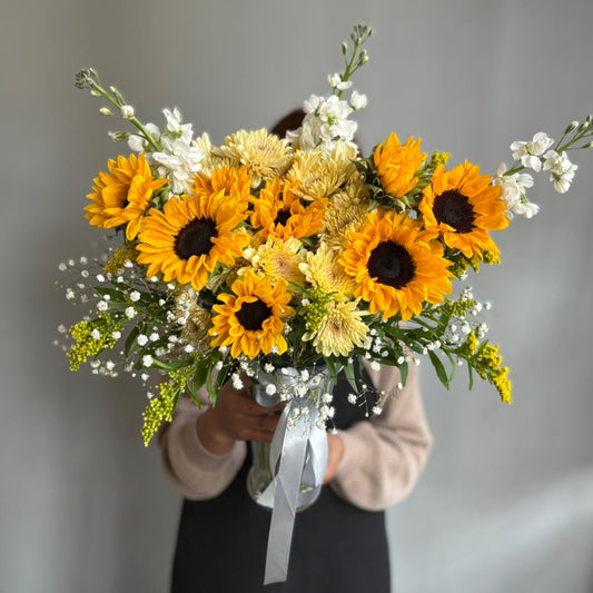 sunflowers in a vase 
